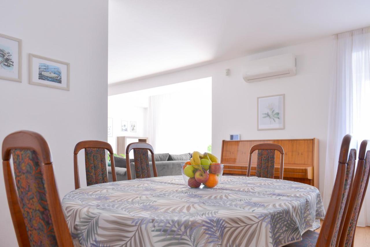 Piano Apartament