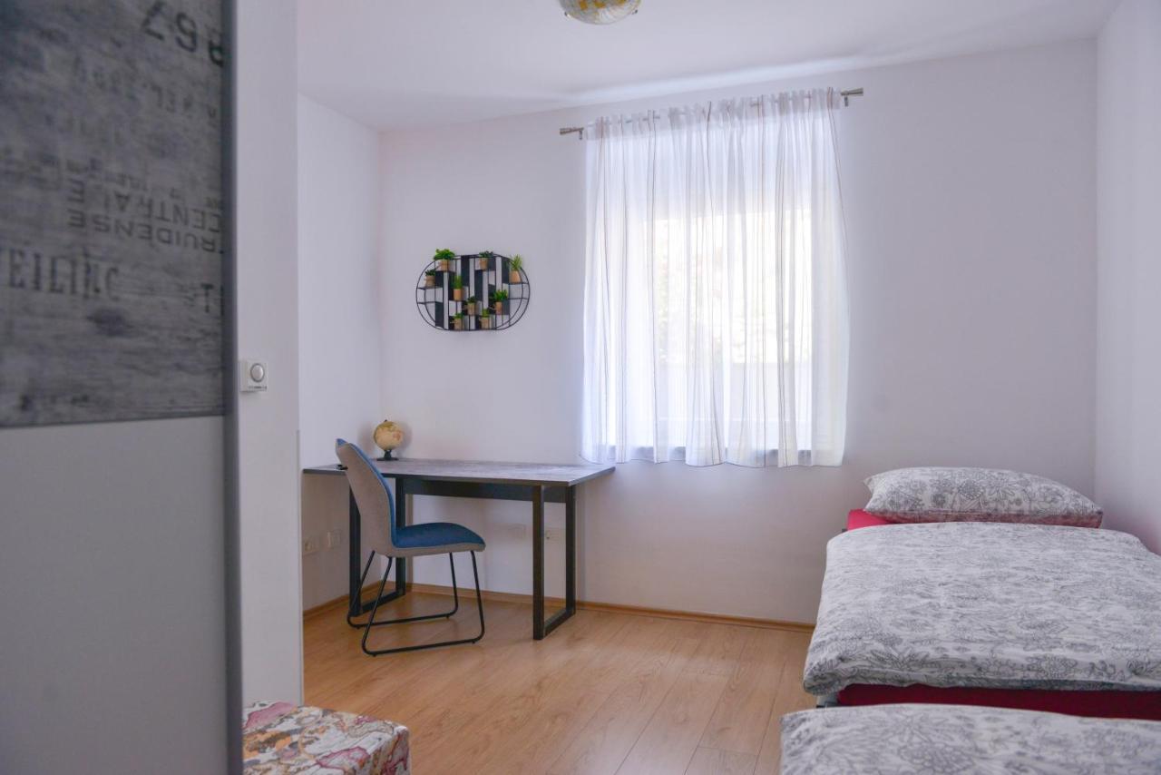 Piano Apartament